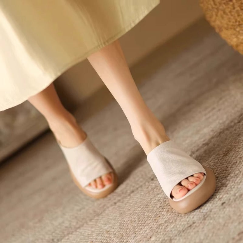 Evie™ | Orthopedic Comfortable Slippers With Heel 1+1 FREE